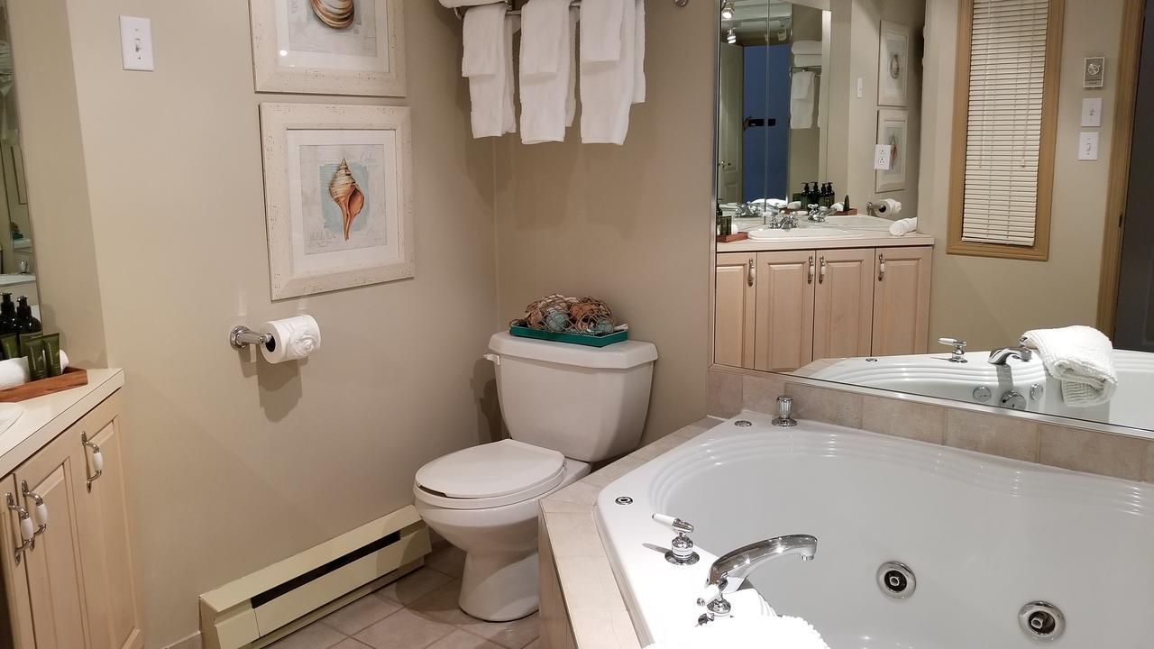 2 Bedroom Condo In Pedestrian Village By Amazing Property Rentals มงต์-ทร็องบล็องต์ ภายนอก รูปภาพ